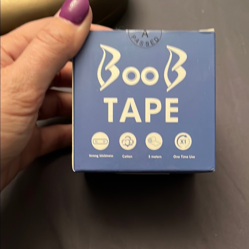Boob Tape in beige